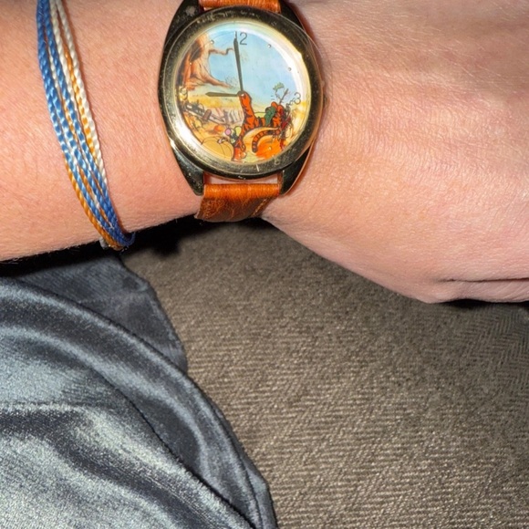 Disney 1997 Watch Collectors Club Winnie the Pooh and Tigger Too LE Fossil Watch - Picture 2 of 10